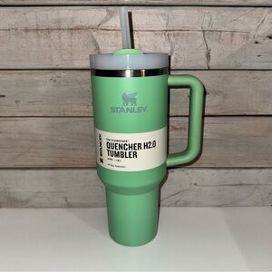 Stanley 40oz Quencher Tumbler JADE GREEN -  NWT Hard To Find Shade! St Patricks